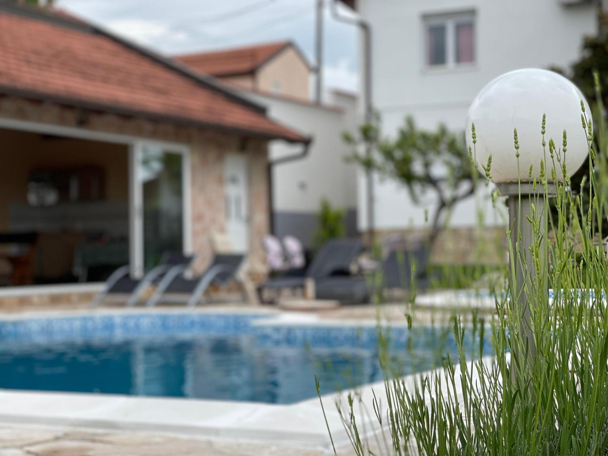 Sunny Apartment With Swimming Pool Stolac Eksteriør bilde
